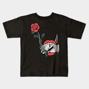 Money lips rose Kids T-Shirt